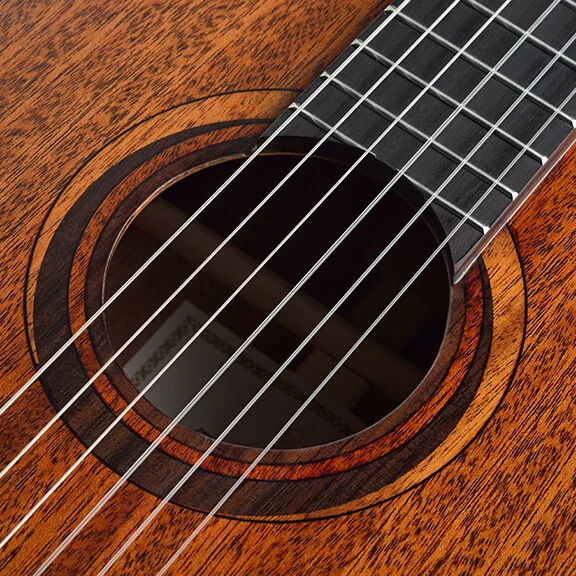 Artesano Gitarre UVP: 500.--Euro SP: 249.--Euro - Nuevo Oscuro Artesano Gitarre UVP: 500.--Euro SP: 249.--Euro - Nuevo Oscuro