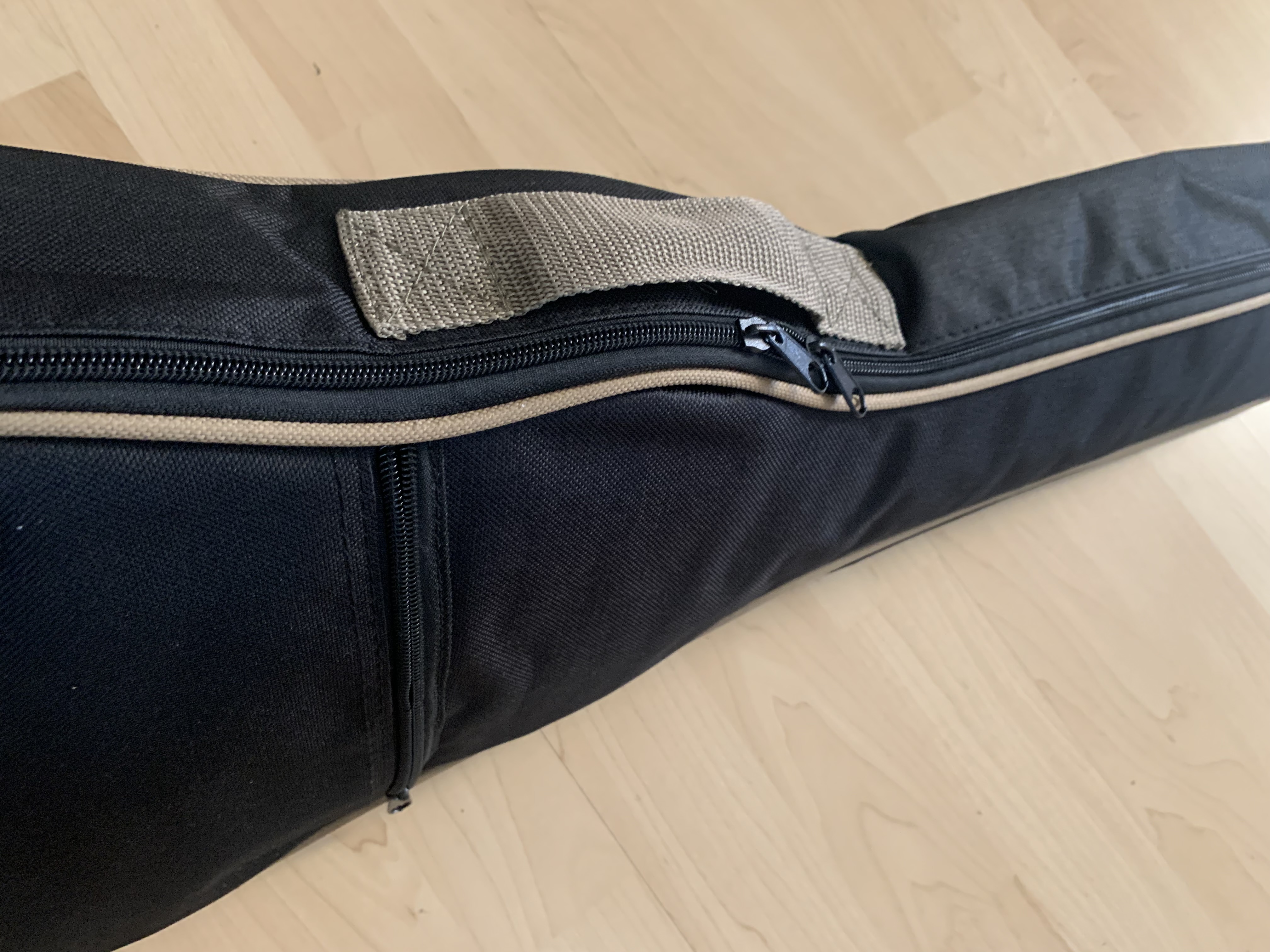 Tenor Ukulele - Fichte Mahagoni - mit Zubehör: Gigbag-Gurt-Filzplektren