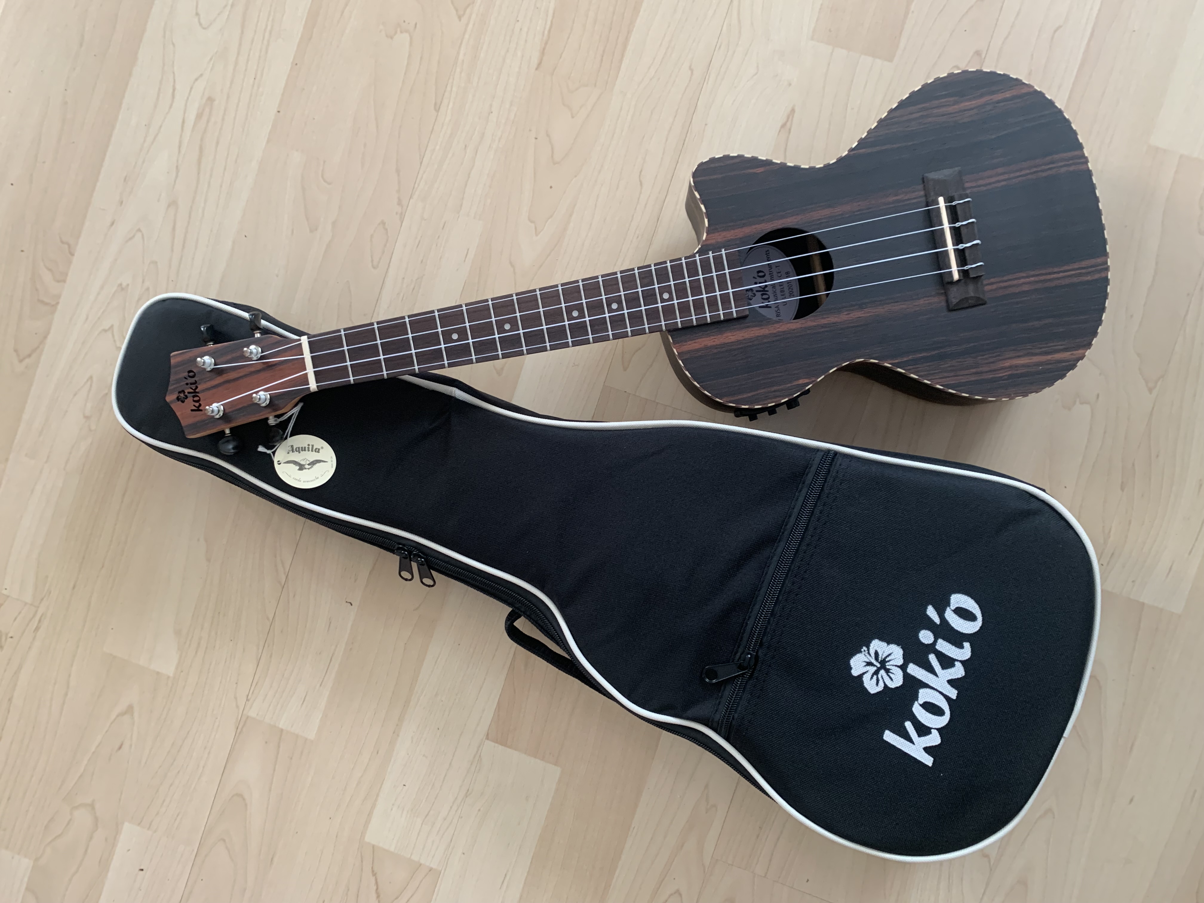 koki´o Ebenholz Tenor Ukulele zum Sonderpreis