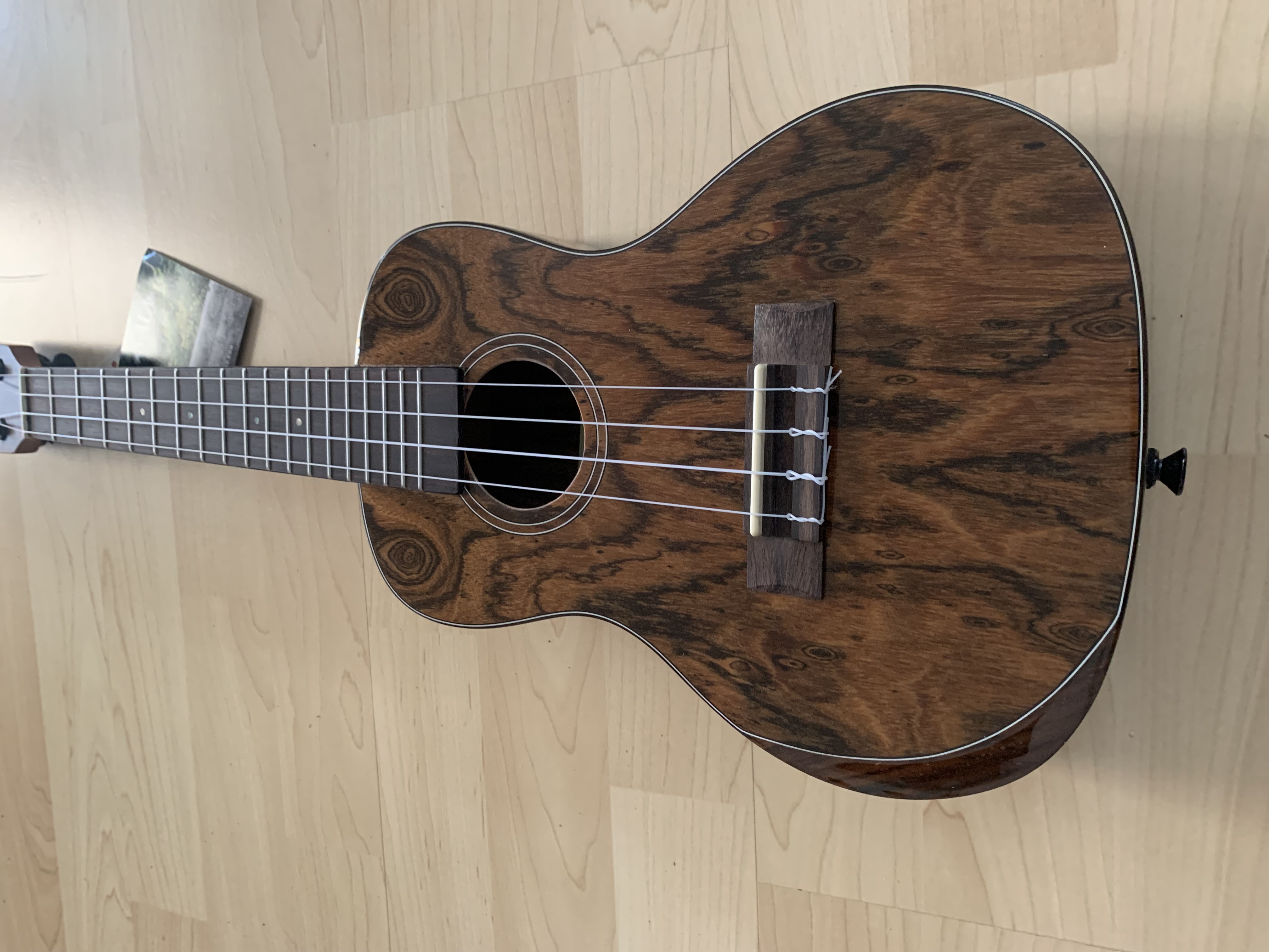 Konzert Ukulele Premier Elite Bocote mit Gigbag
