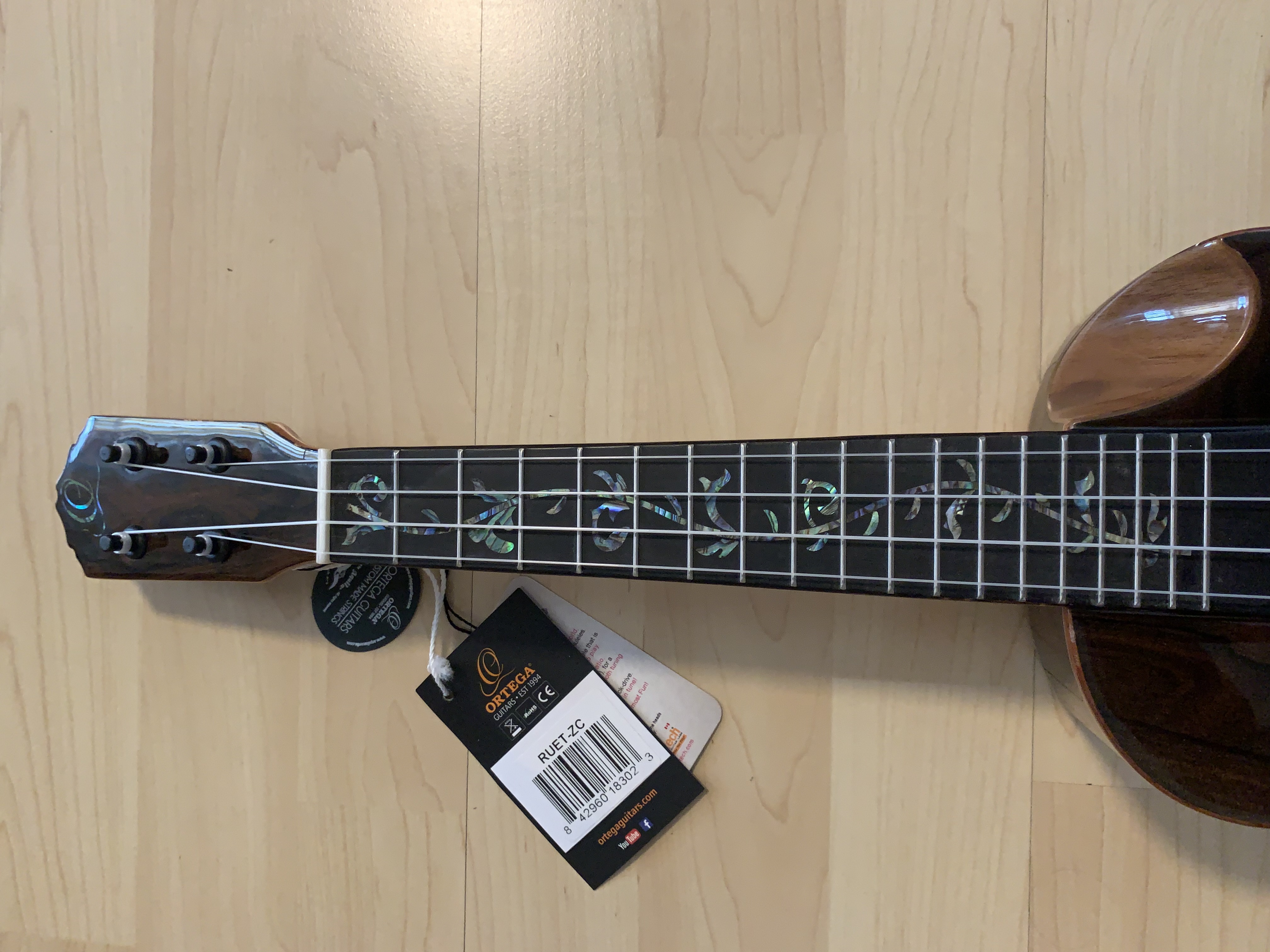 Ortega Konzert Ukulele Zirikote mit Tonabnehmer + Elite Gigbag *Sonderpreis*