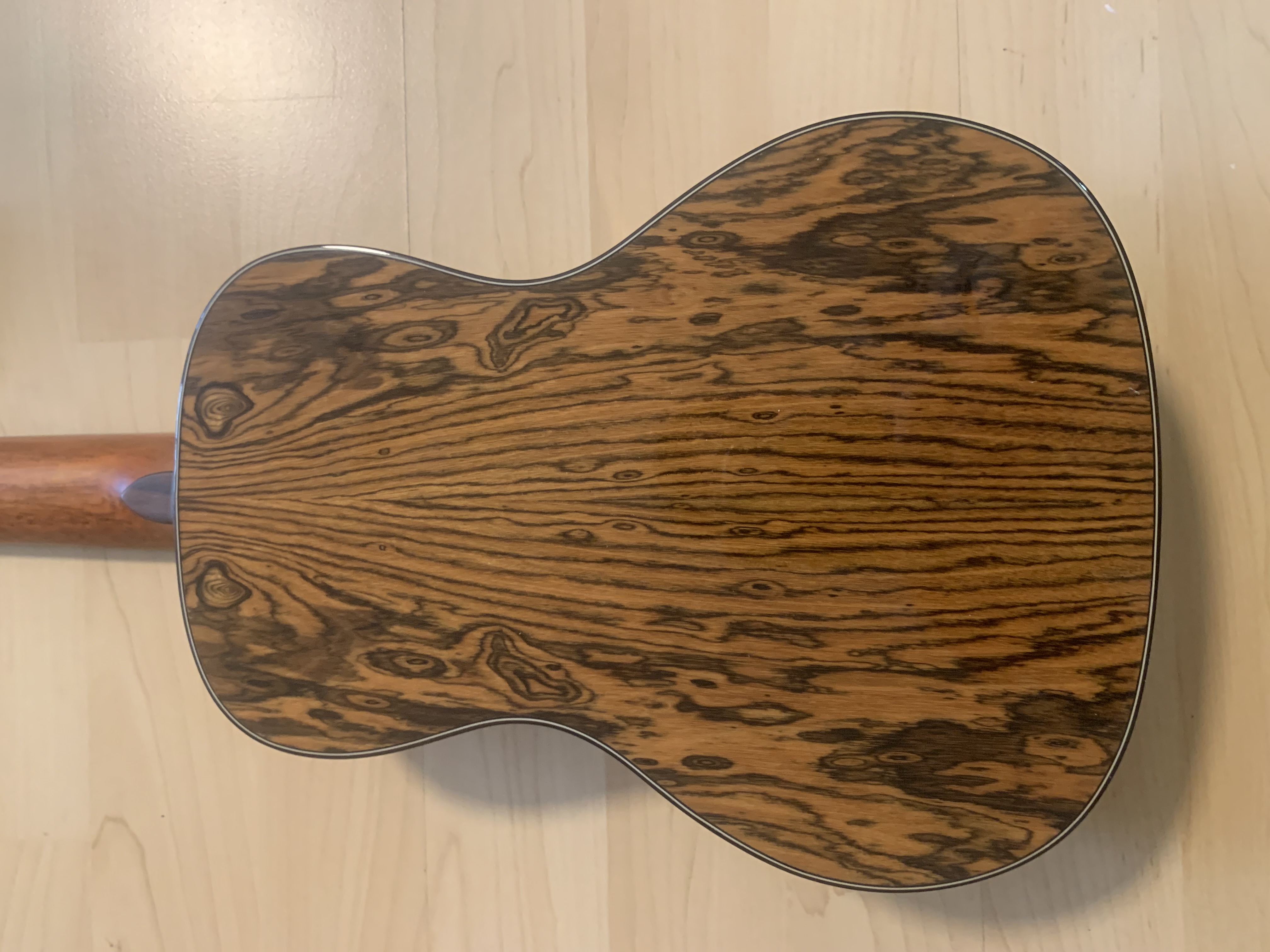 Kala Konzert Ukulele Premier Bocote Elite mit Gigbag