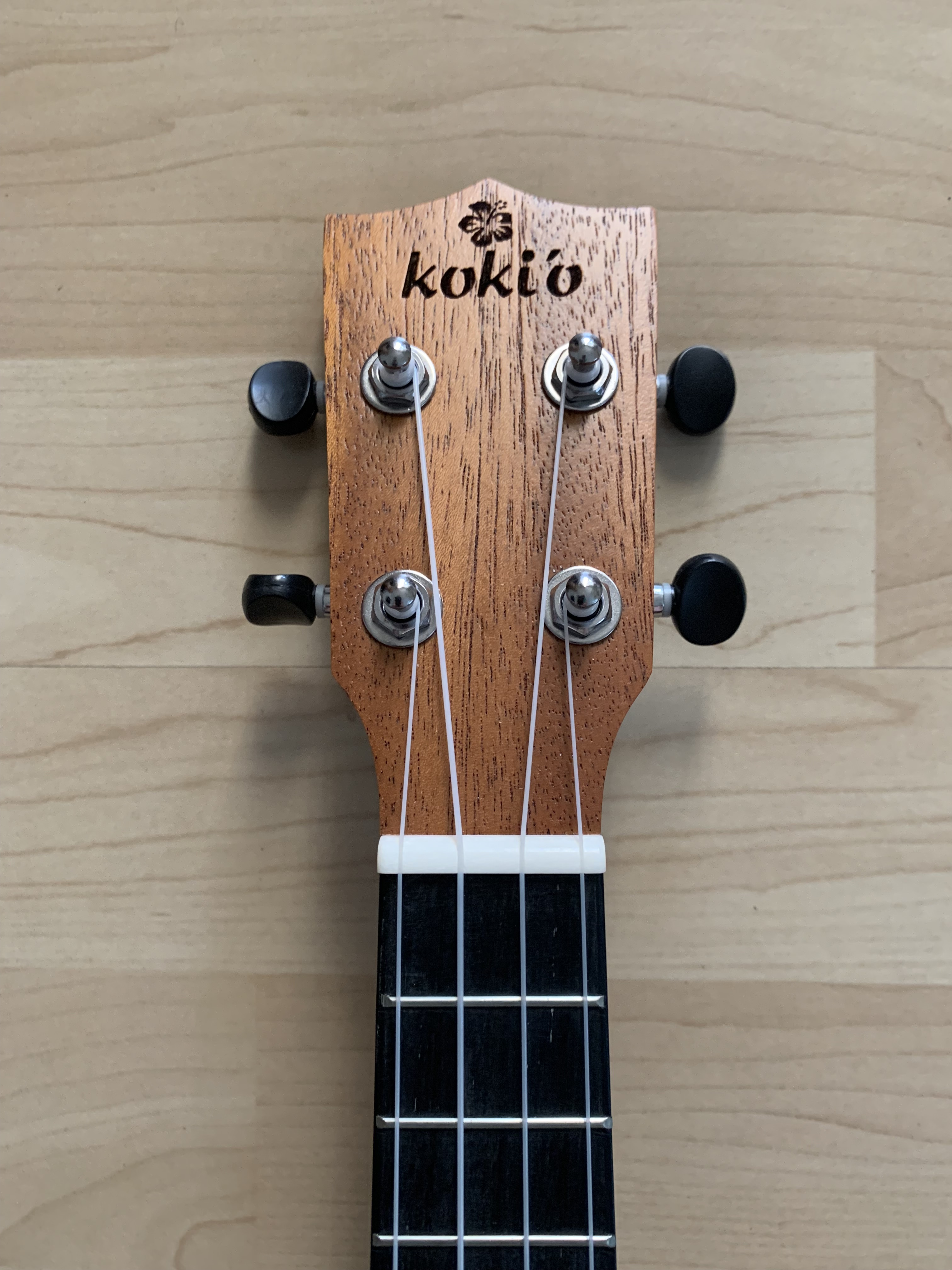 koki´o Sopran Ukulele - Fichte Mahagoni