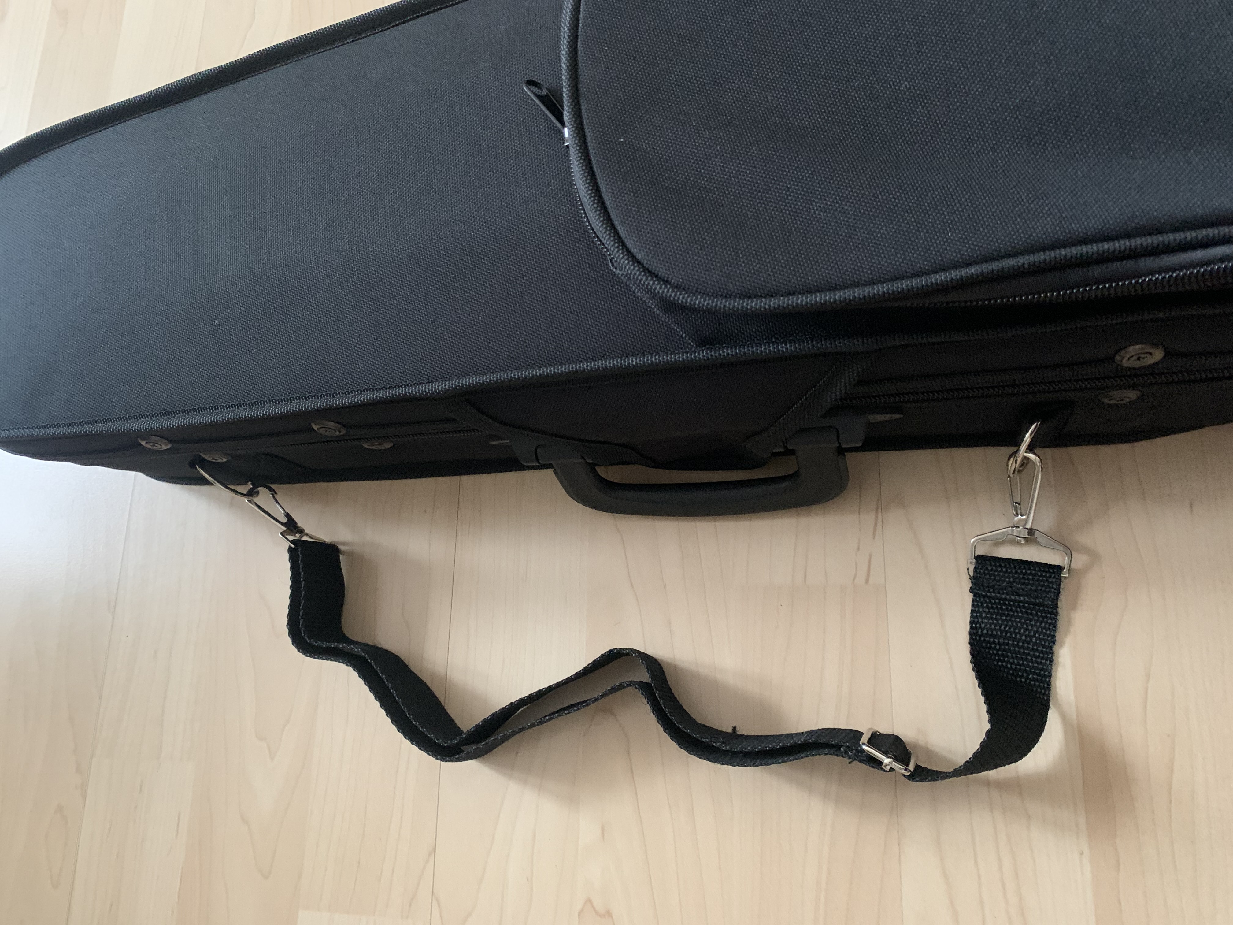 Lanikai Sopran Ukulele 21" mit Luxus-Koffer + Umhängegurt