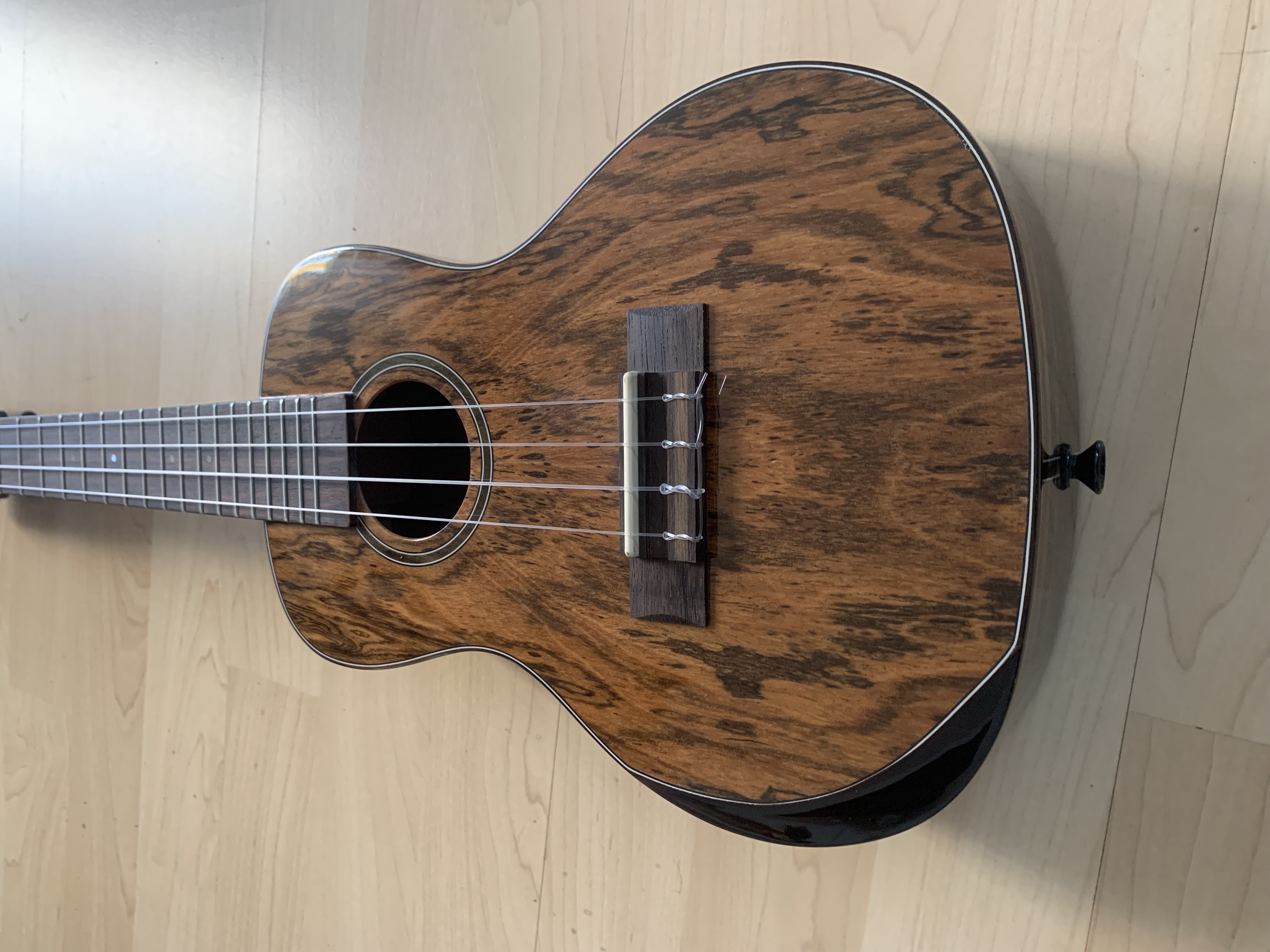 Konzert Ukulele Premier Elite Bocote mit Gigbag