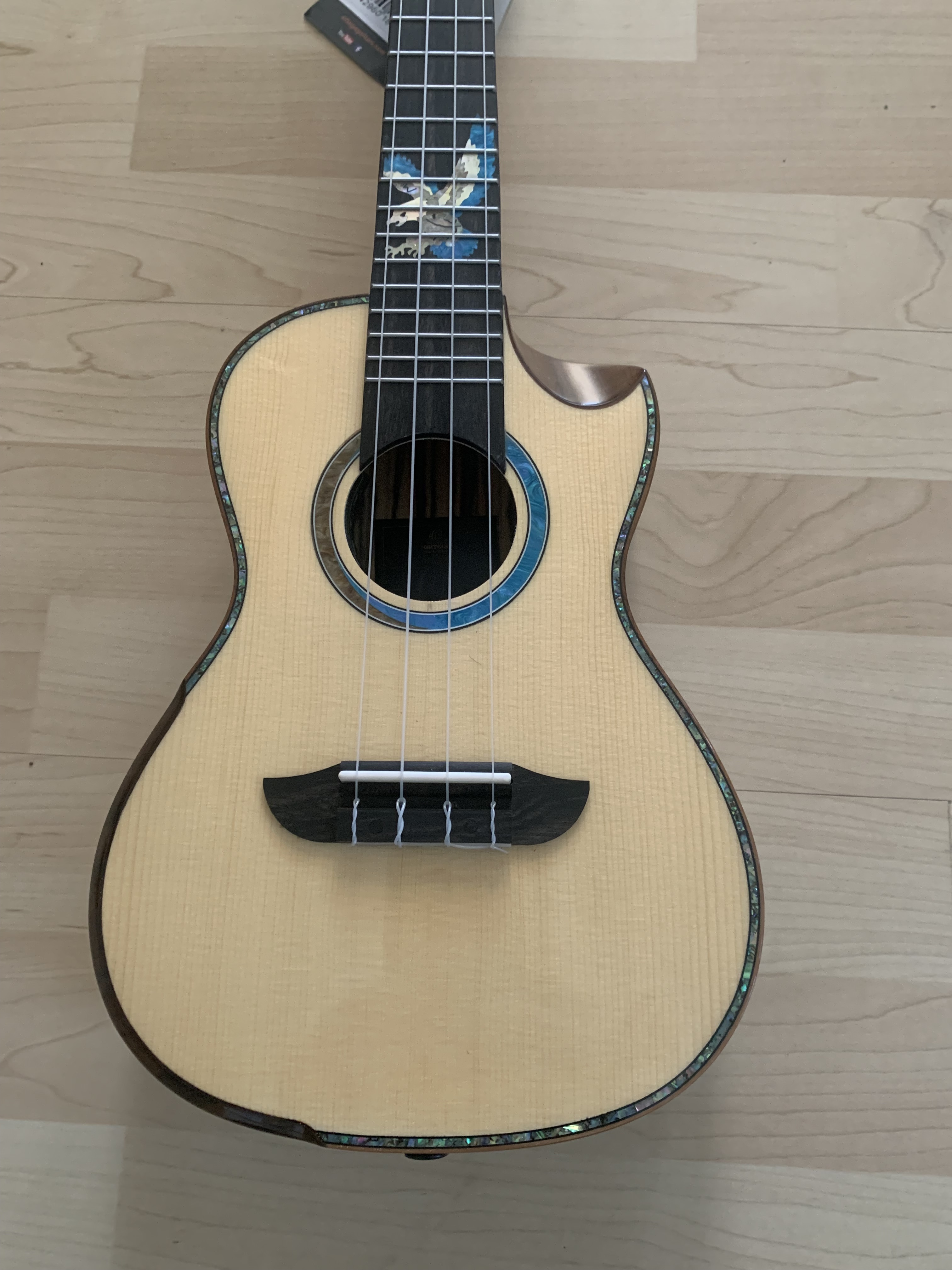 Ortega Konzert Ukulele Elite Eaglesuite UVP: 429.-- Euro Sonderpreis: 199.--Euro