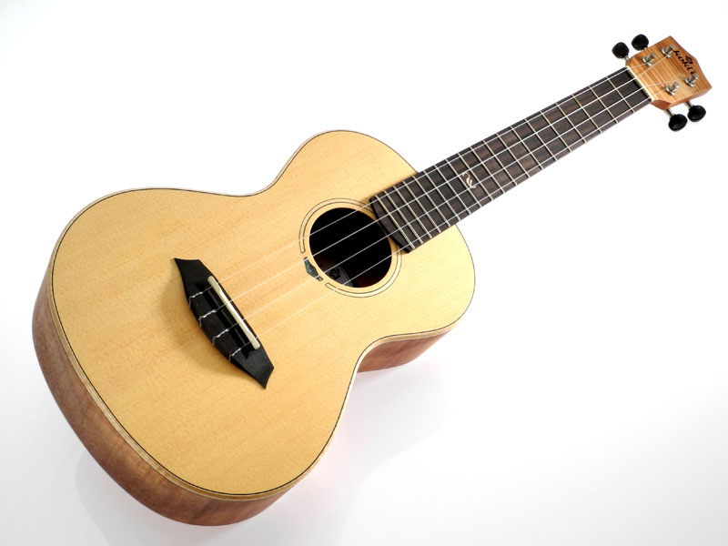 koki´o Tenor Ukulele U-SSPLFM-T mit Gigbag - massive Fichtendecke