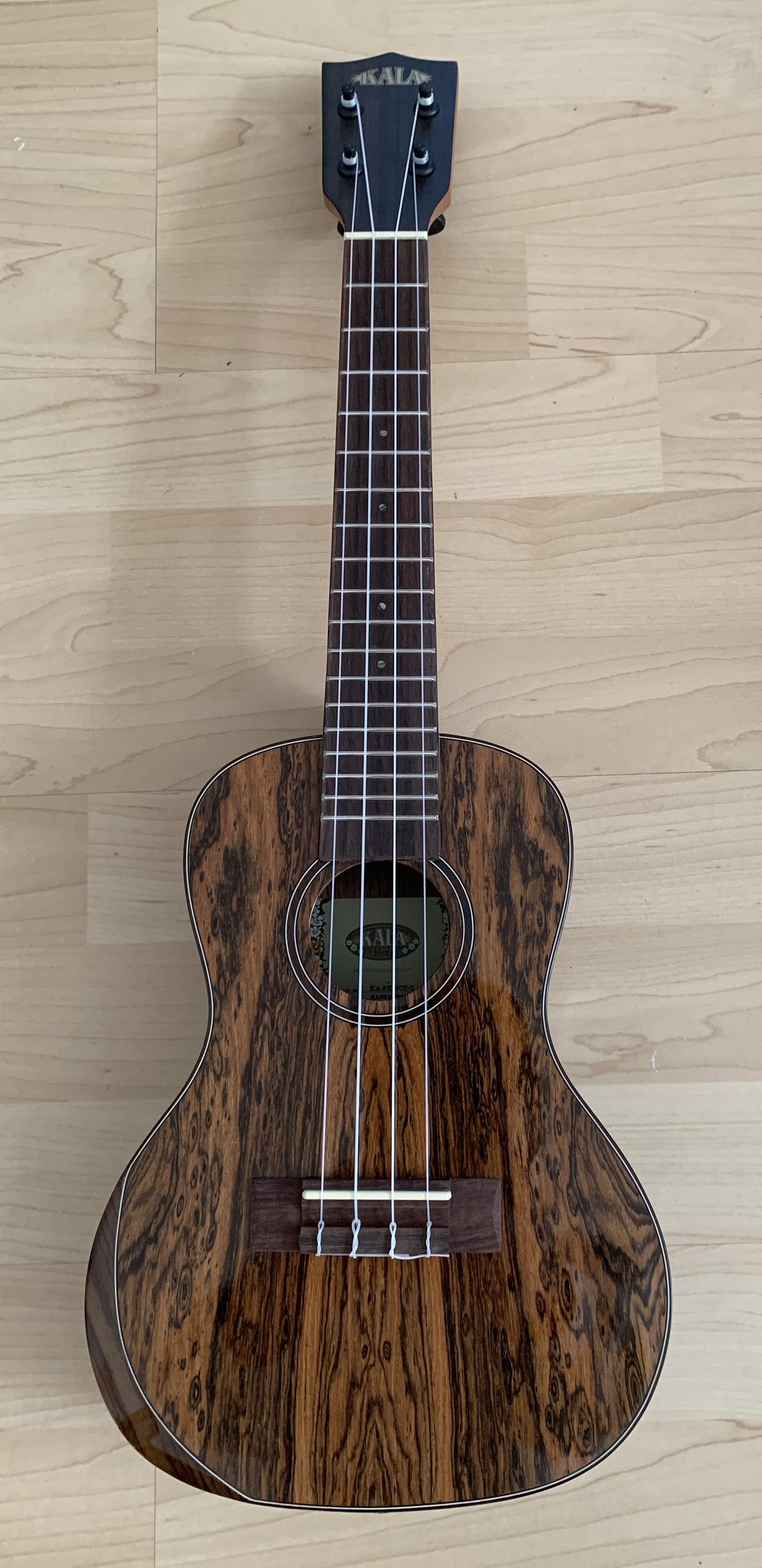 Konzert Ukulele Premier Elite Bocote mit Gigbag 