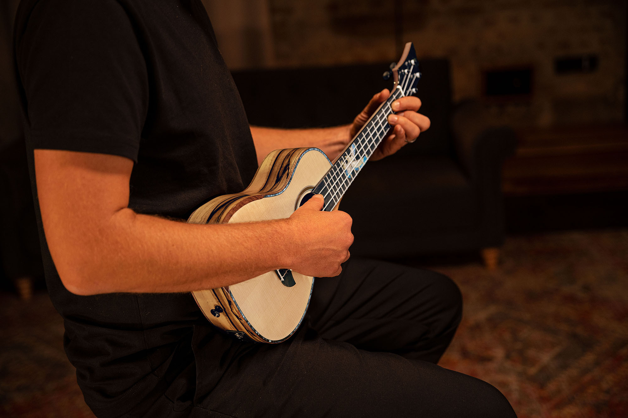 Ortega Konzert Ukulele EAGLESUITE mit Elite Gigbag UVP: 429.90 Euro SP: 299.--Euro
