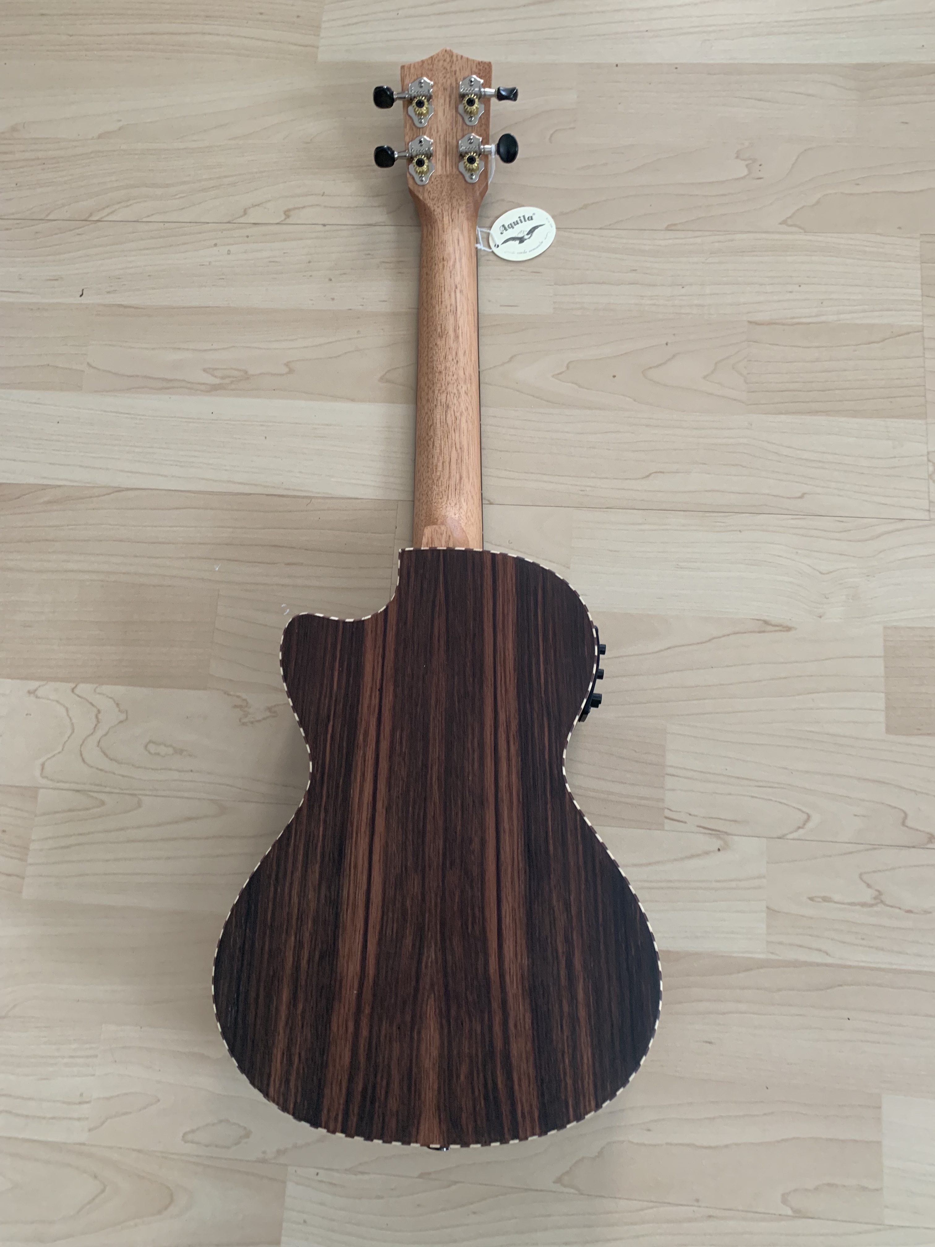 koki´o Ebenholz Tenor Ukulele zum Sonderpreis