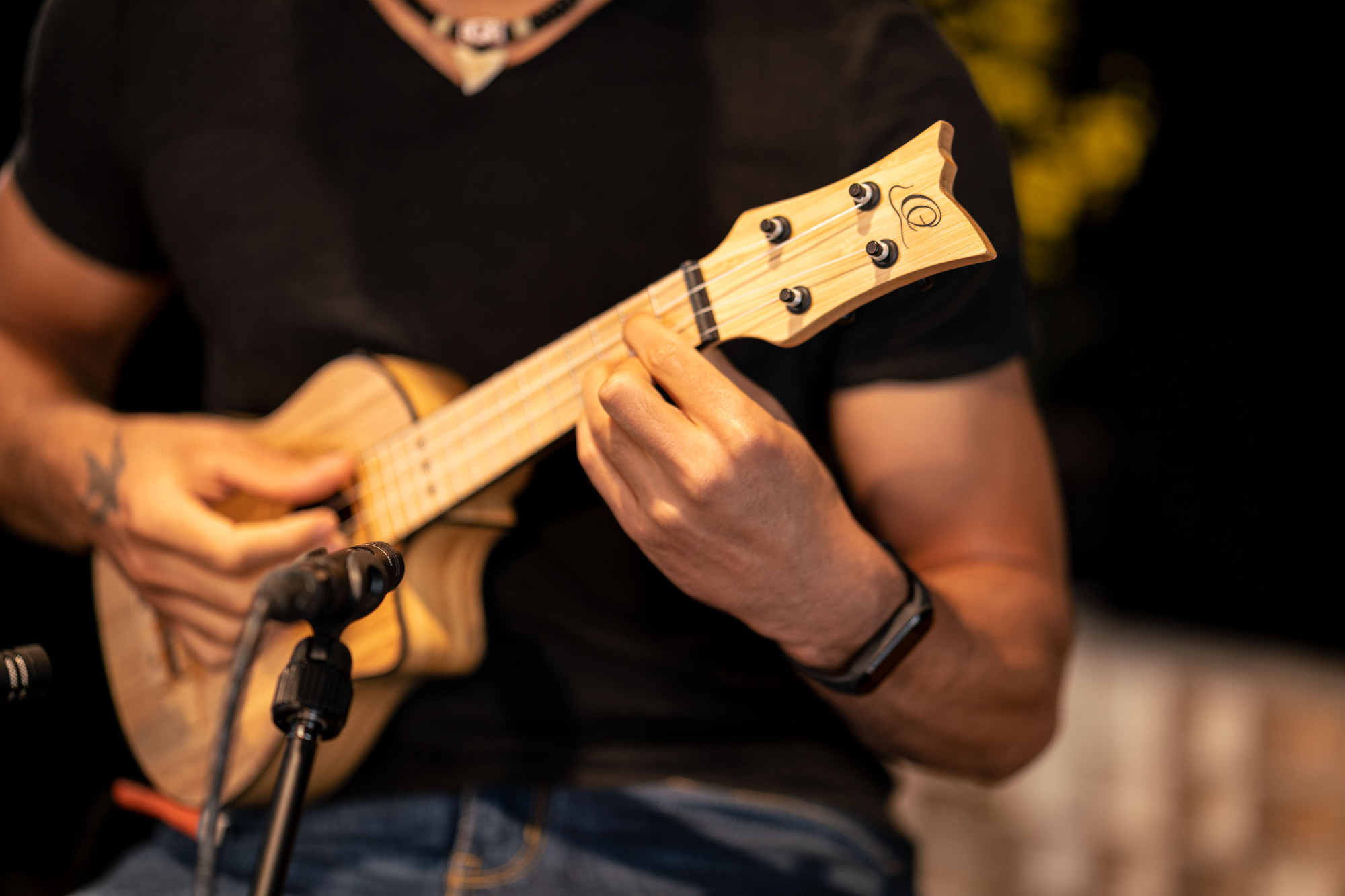 Ortega Sopran Ukulele RUNAB-SO mit Gigbag und Tonabnehmer