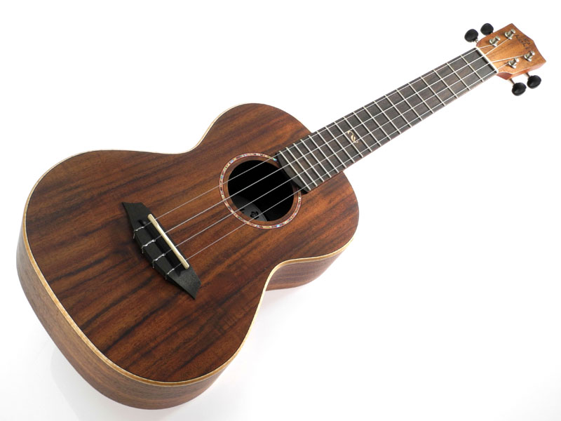 Tenor Ukulele aus KOA  mit massiver Decke + Gigbag