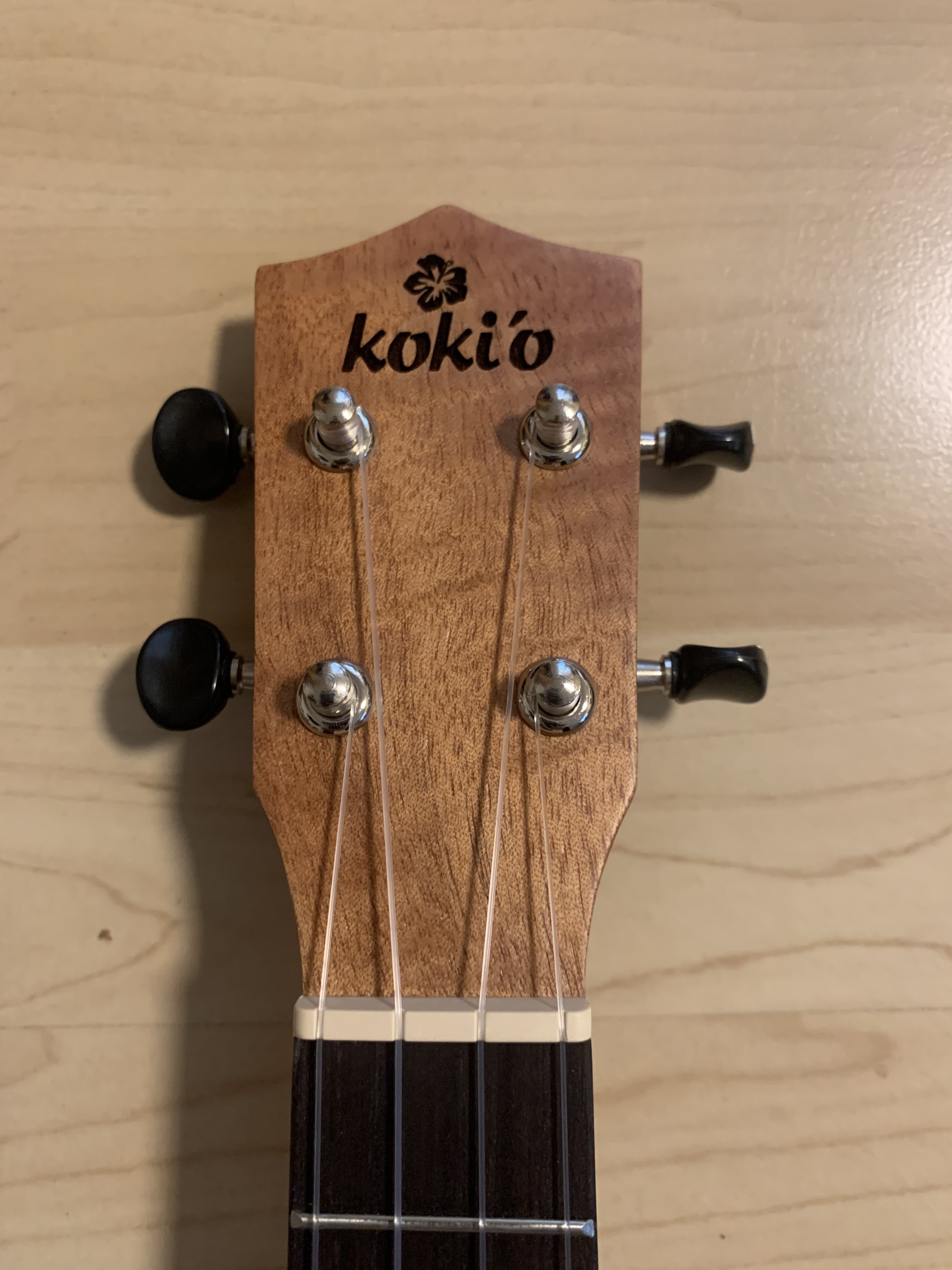 koki´o Konzert Ukulele *NEU* mit Tonabnehmer + Gigbag zum Sonderpreis