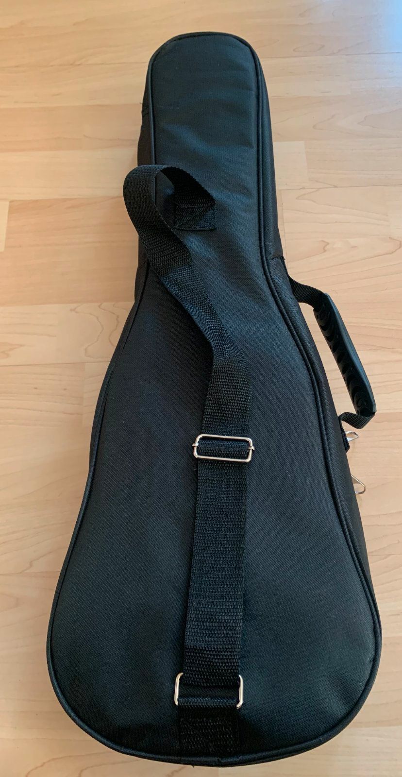 Konzert Ukulele aus massiver Akazie mit Gigbag Konzert Ukulele aus massiver Akazie mit Gigbag
