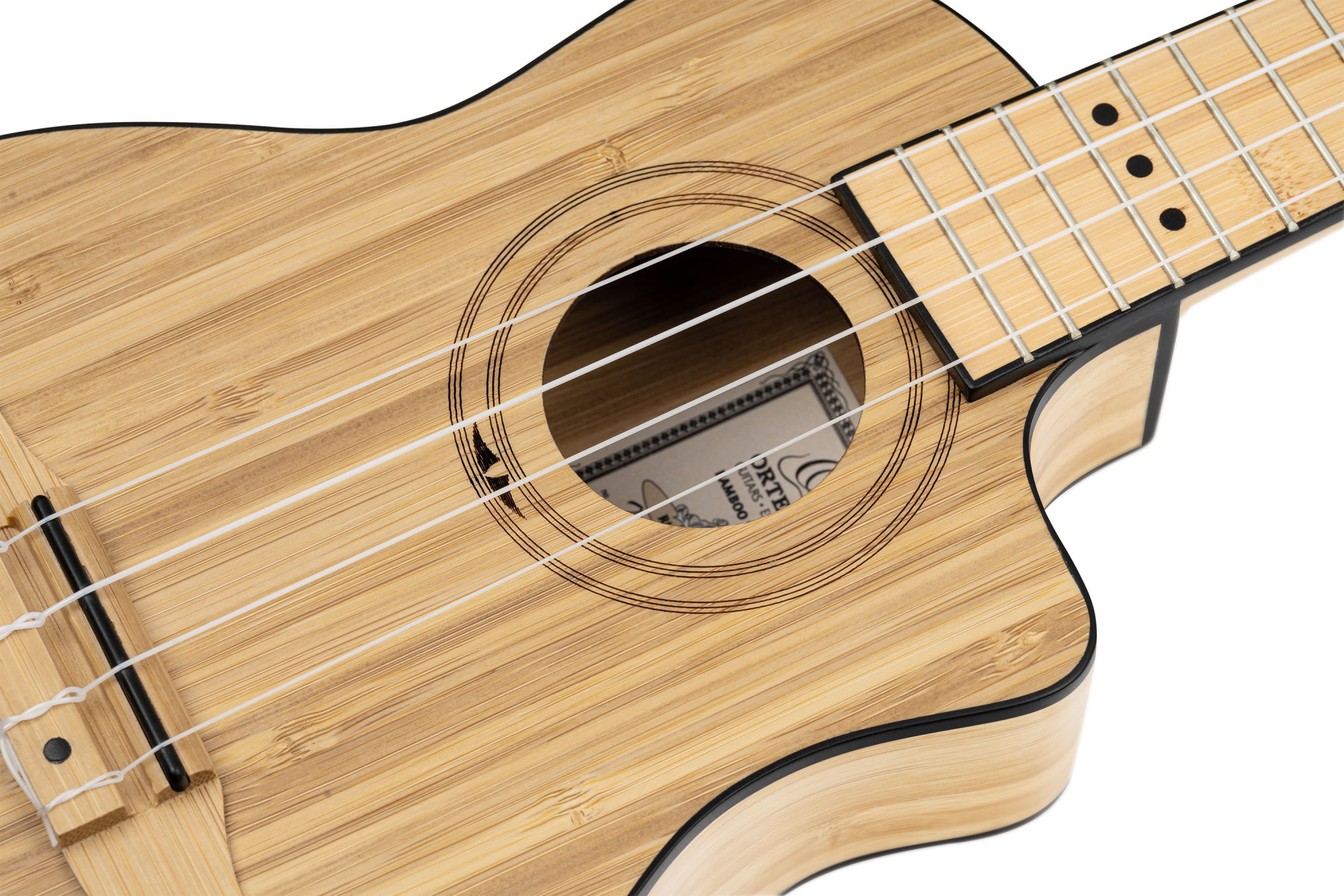 Ortega Sopran Ukulele RUNAB-SO mit Gigbag und Tonabnehmer