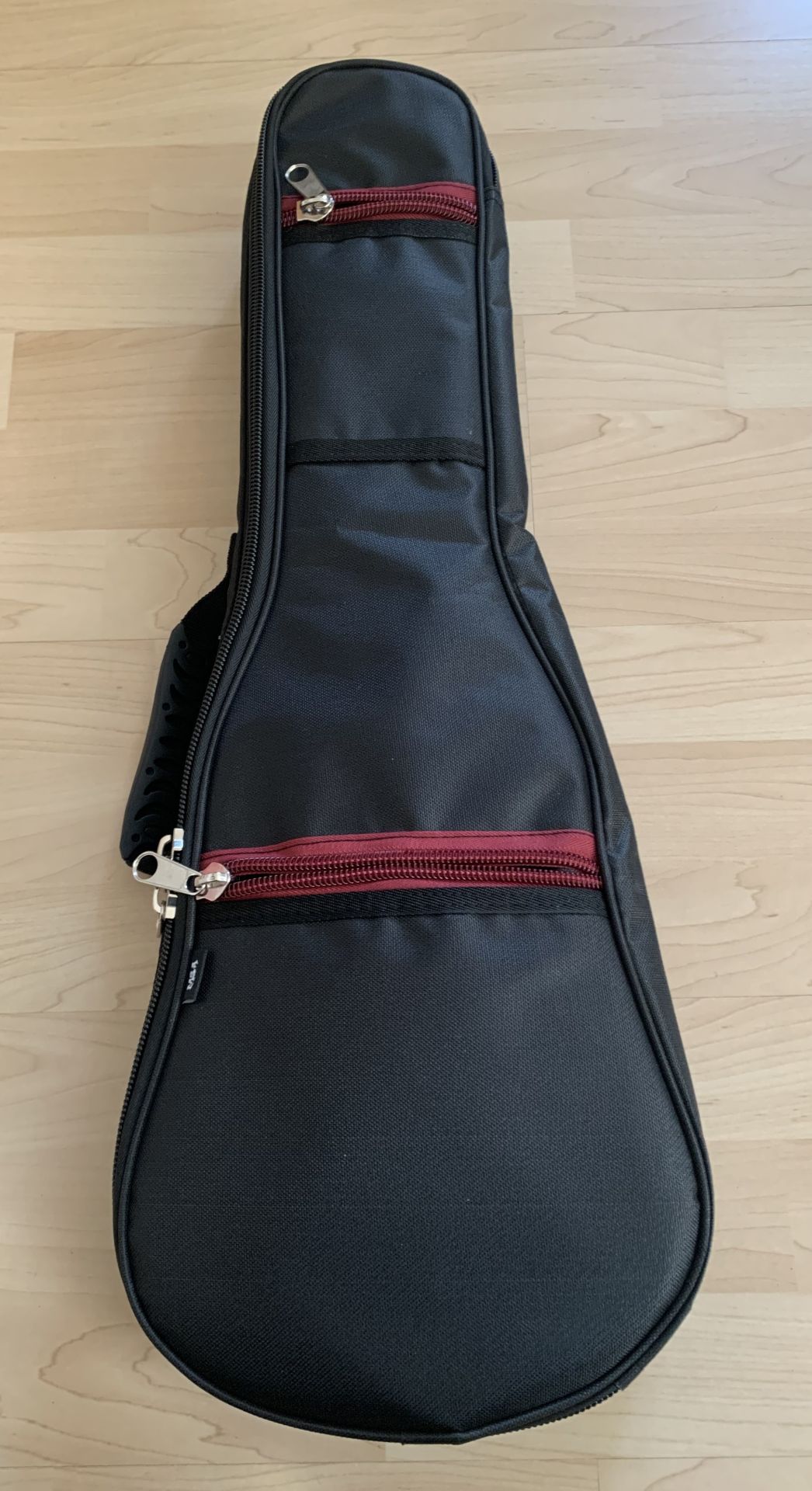 Konzert Ukulele mit massiver Fichtendecke + Zubehör zum Sonderpreis Konzert Ukulele mit massiver Fichtendecke + Zubehör zum Sonderpreis