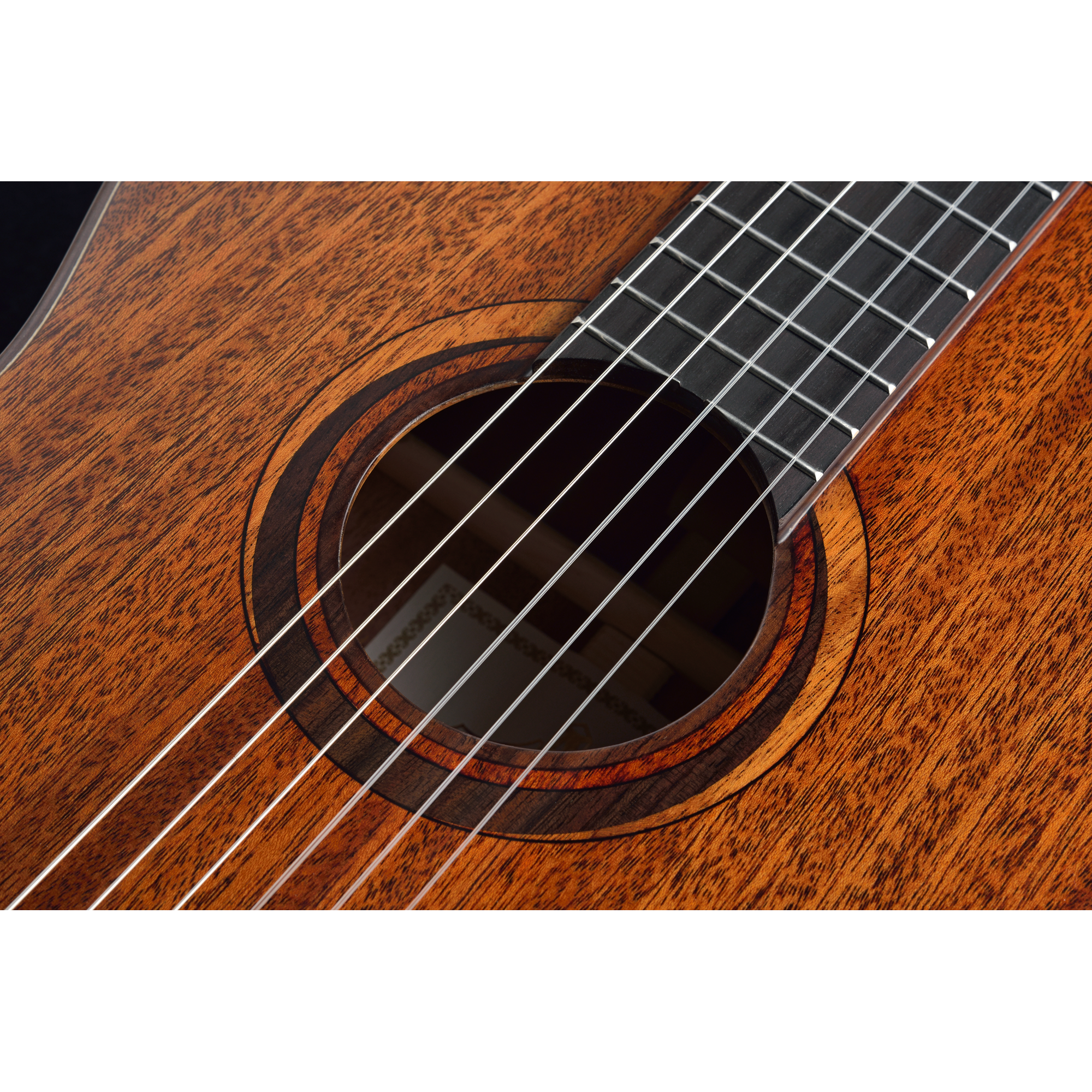 Artesano Gitarre UVP: 500.--Euro SP: 249.--Euro - Nuevo Oscuro Artesano Gitarre UVP: 500.--Euro SP: 249.--Euro - Nuevo Oscuro