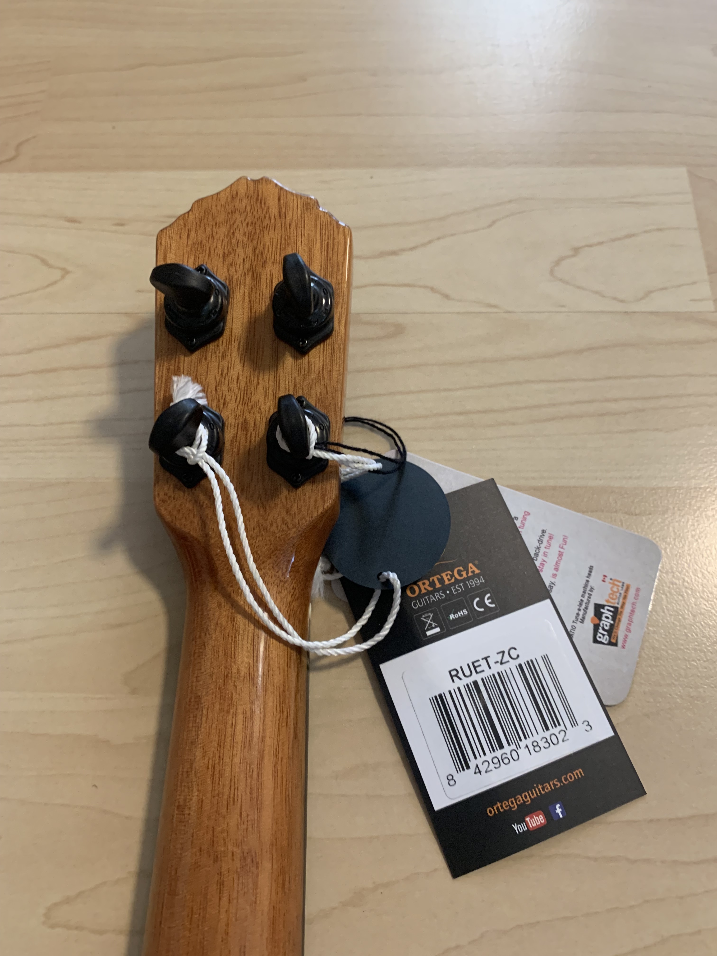 Ortega Konzert Ukulele Zirikote mit Tonabnehmer + Elite Gigbag *Sonderpreis*