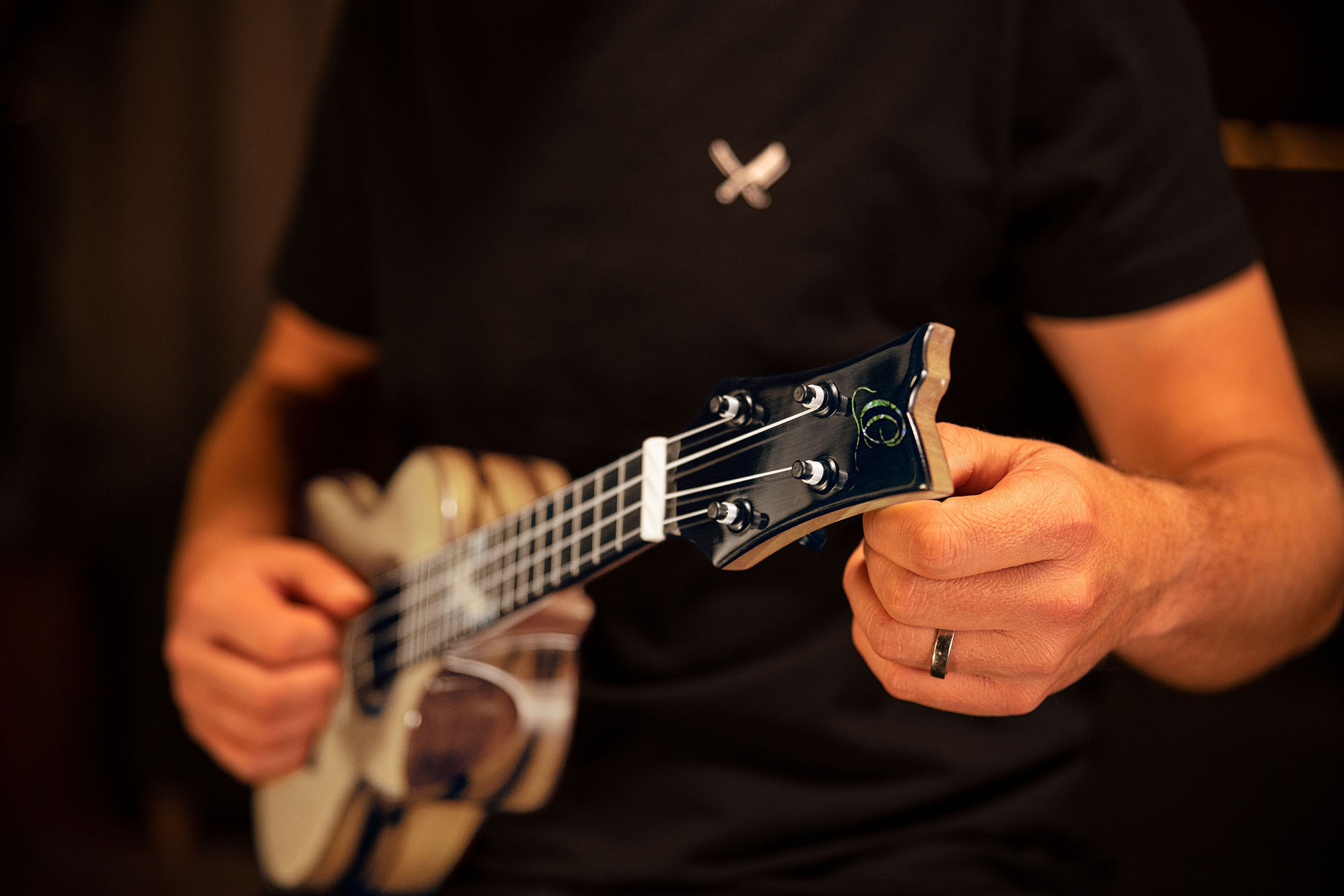 Ortega Konzert Ukulele EAGLESUITE mit Elite Gigbag UVP: 429.90 Euro SP: 299.--Euro